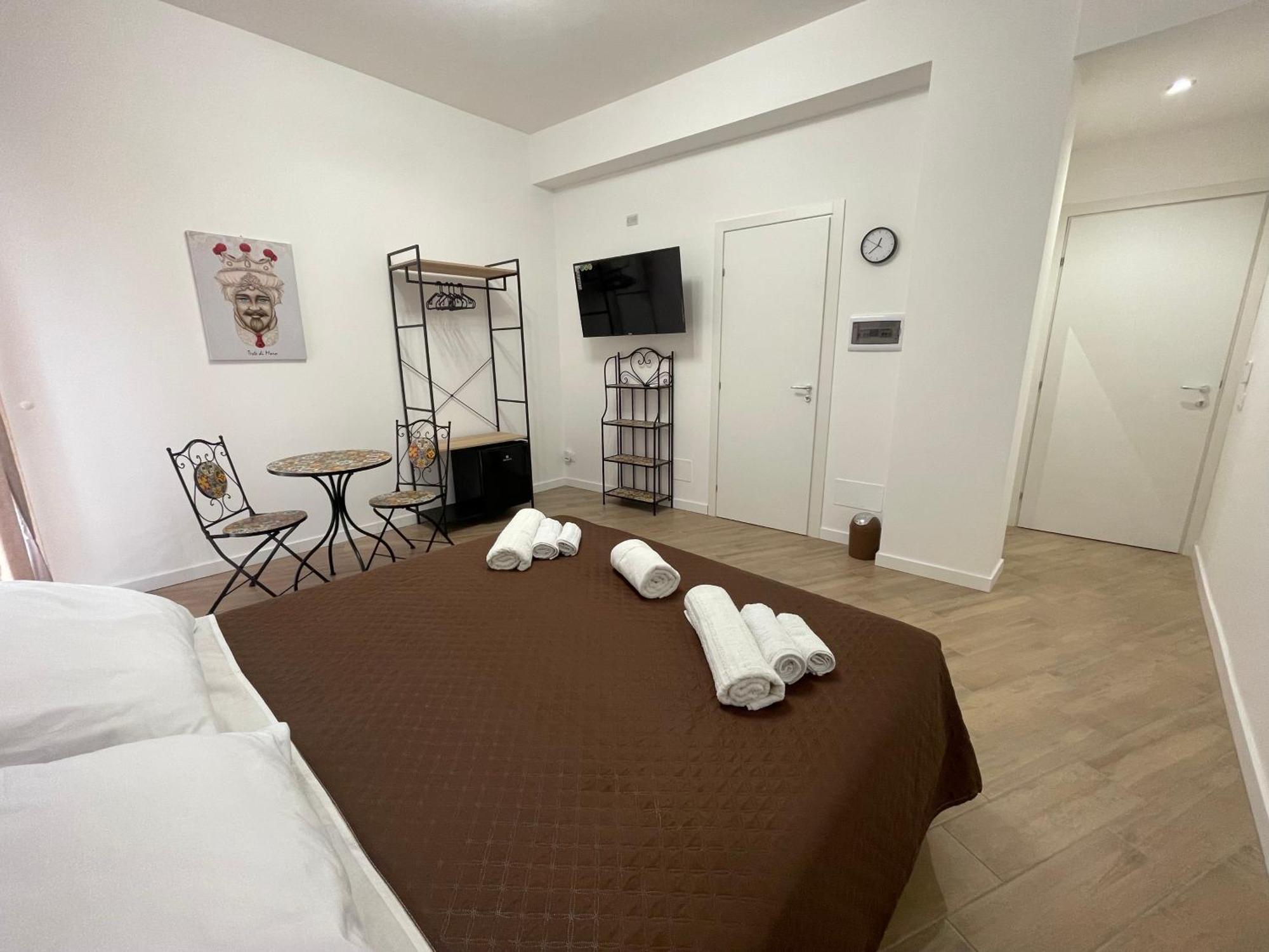 Bieddu Suites Палермо Экстерьер фото